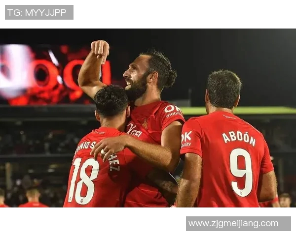 皇马续约主帅扎达，球迷期待下赛季西甲反超巴萨