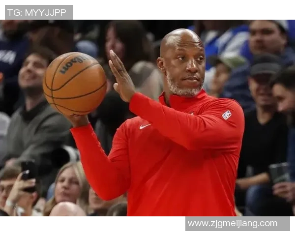 尼克斯主场擒开拓者，球迷高呼LillardMVP！谁能阻挡这位天才控卫？