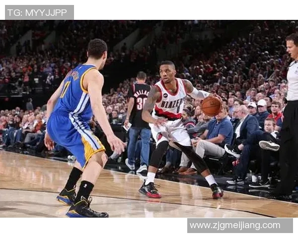 开拓者主场负湖人,利拉德独木难支:英雄也难扛大局 开拓者主场负湖人,利拉德独木难支:英雄也难扛大局